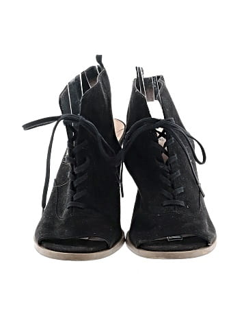 Gap Heels (view 2)