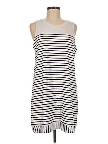 Vineyard Vines Casual Dress (view 1)