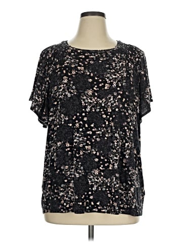 Maurices Short Sleeve T-Shirt (view 1)