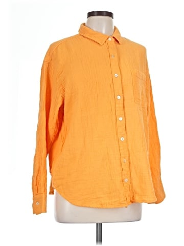 Maurices Long Sleeve Button-Down Shirt (view 1)