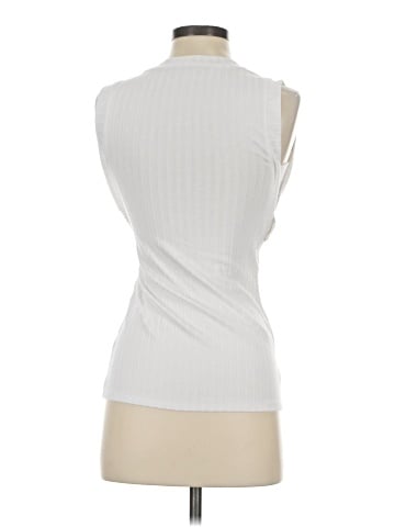 Maurices Sleeveless T-Shirt (view 2)