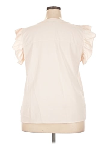 Dokotoo Sleeveless Blouse (view 2)