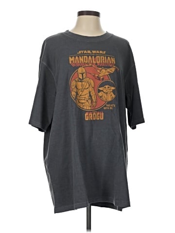 Old Navy Short Sleeve T-Shirt (view 1)