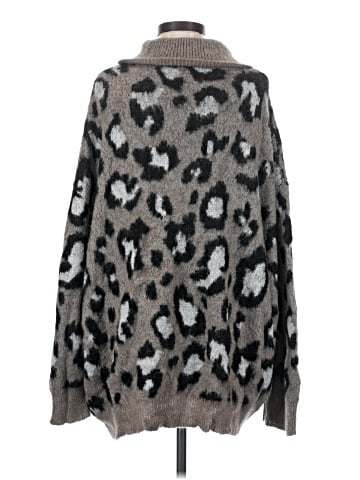World Market Pullover Sweater (view 2)