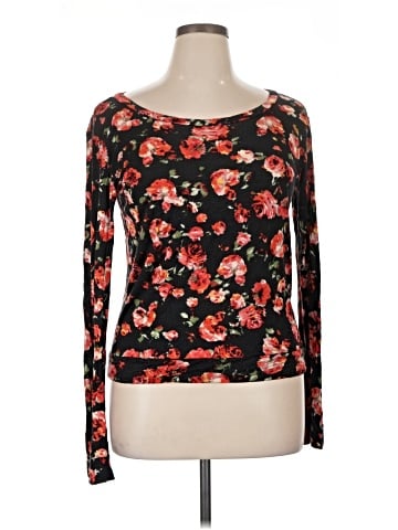 Shiela Rose Long Sleeve Top (view 1)