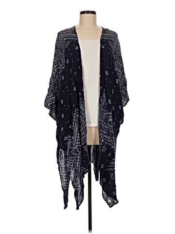 Ecote Poncho (view 1)