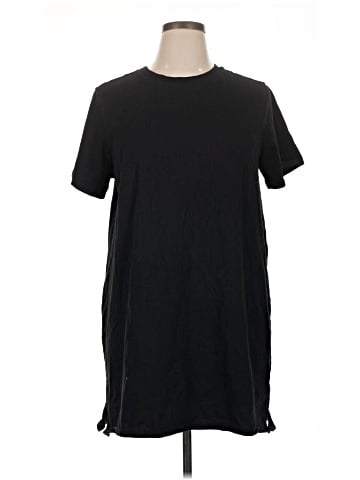Old Navy Short Sleeve T-Shirt (view 1)