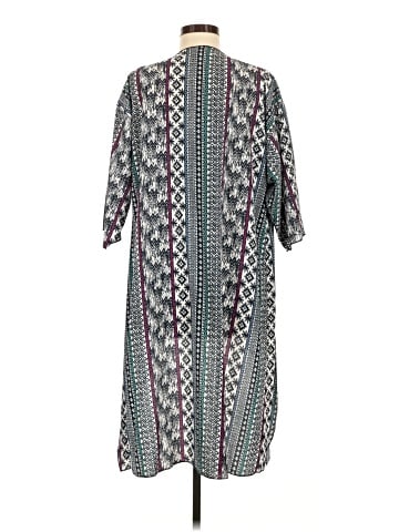 Lularoe Kimono (view 2)