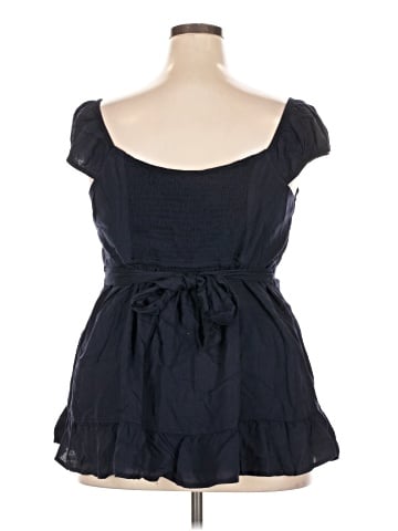Hollister Sleeveless Blouse (view 2)