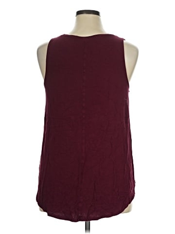 Old Navy Sleeveless T-Shirt (view 2)