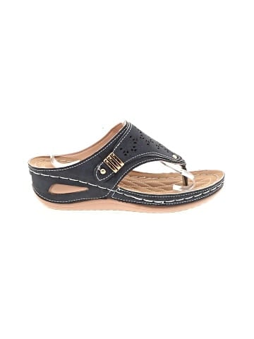 Unbranded Flip Flops (view 1)