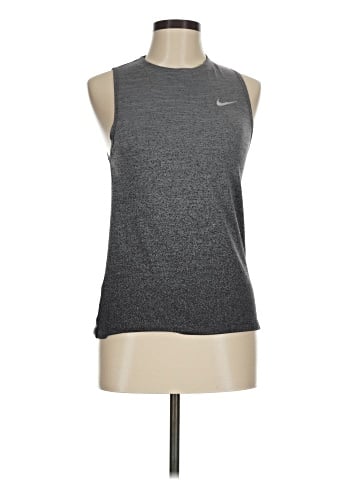 Nike Sleeveless Top (view 1)