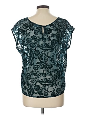 Forever 21 Sleeveless Blouse (view 2)
