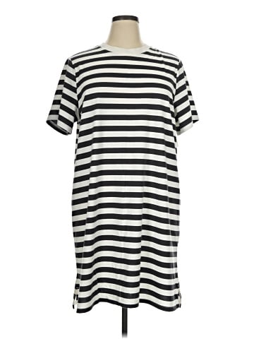 Old Navy Casual Dress (view 1)