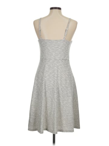 Old Navy Casual Dress (view 2)
