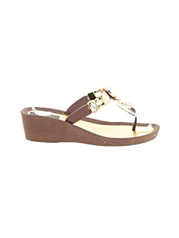 GrandCo Wedges (view 1)