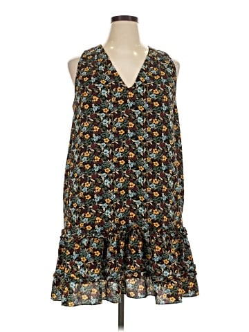 BCBG Paris Casual Dress (view 1)