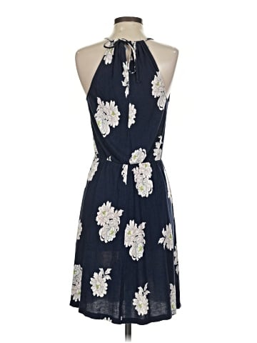 Old Navy Casual Dress (view 2)