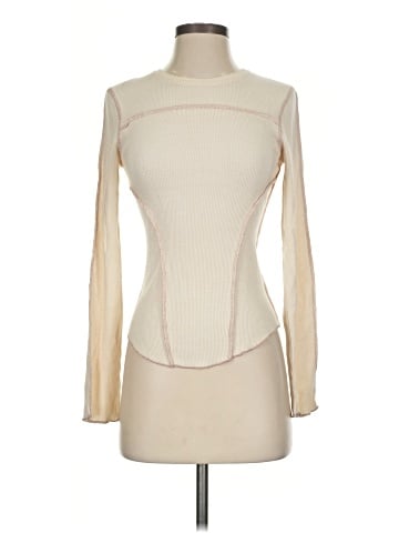 Urban Outfitters Long Sleeve T-Shirt (view 1)