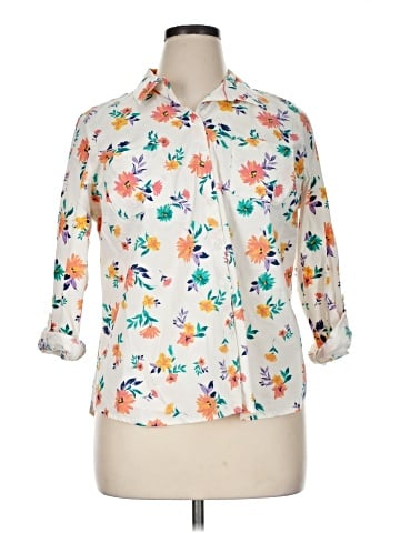 Croft & Barrow 3/4 Sleeve Button-Down Shirt (view 1)