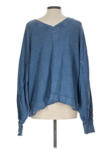 American Eagle Outfitters Pullover Sweater (view 2)