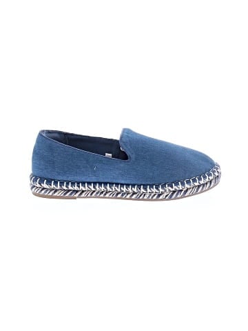 Universal Thread Flats (view 1)
