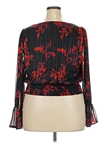 Lane Bryant 3/4 Sleeve T-Shirt (view 2)