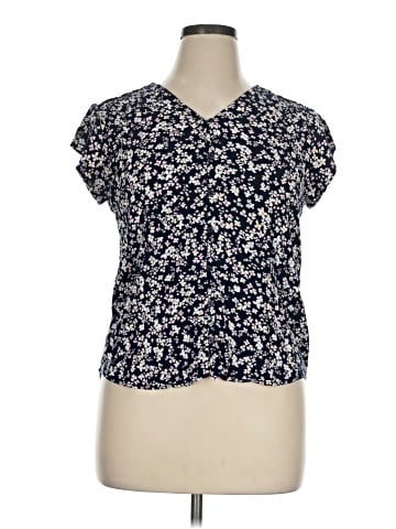 Liz Claiborne Short Sleeve Blouse (view 1)
