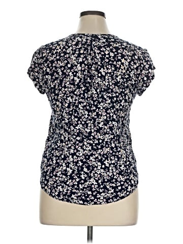 Liz Claiborne Short Sleeve Blouse (view 2)