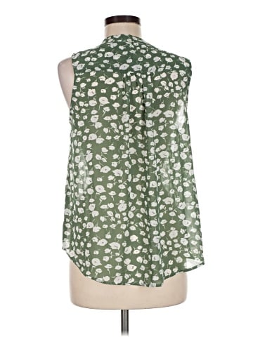 Fun2Fun Sleeveless Blouse (view 2)