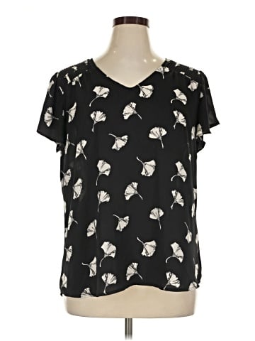 Maurices Short Sleeve Top (view 1)