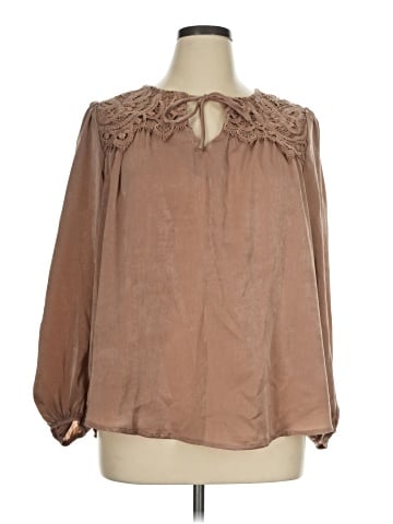 Maurices 3/4 Sleeve Blouse (view 1)