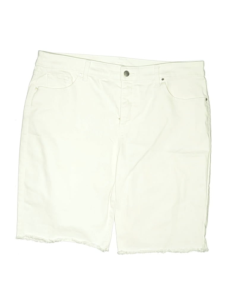 Pre-owned Chico's Shorts In Ivory