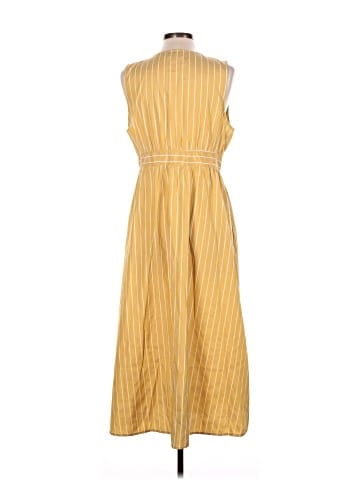 Urban Outfitters Casual Dress (view 2)