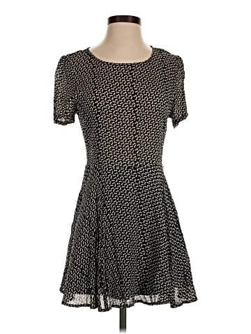 Forever 21 Casual Dress (view 1)