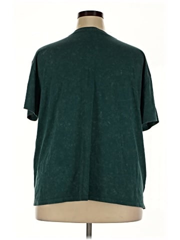 Maurices Short Sleeve T-Shirt (view 2)
