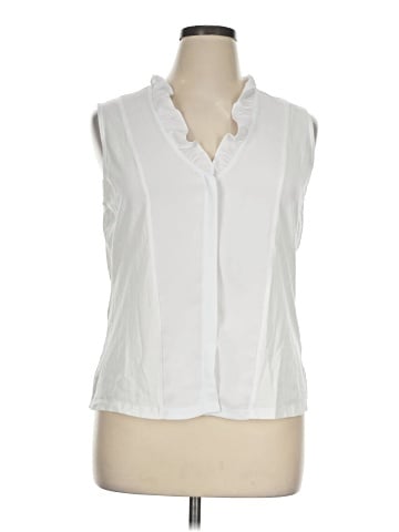 Nic + Zoe Sleeveless Button-Down Shirt (view 1)