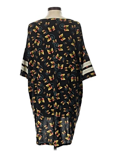 Lularoe 3/4 Sleeve T-Shirt (view 2)