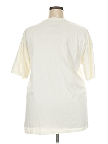 Maurices Short Sleeve T-Shirt (view 2)