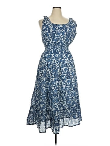 Chelsea & Theodore Casual Dress (view 1)