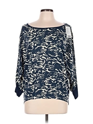 Market 3/4 Sleeve Top (view 1)