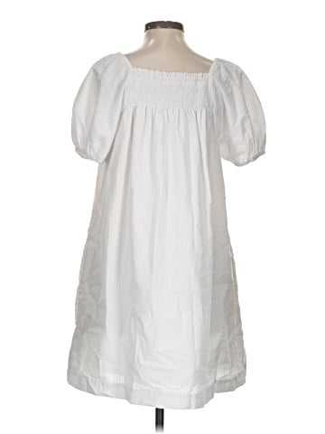 Urban Outfitters Casual Dress (view 2)