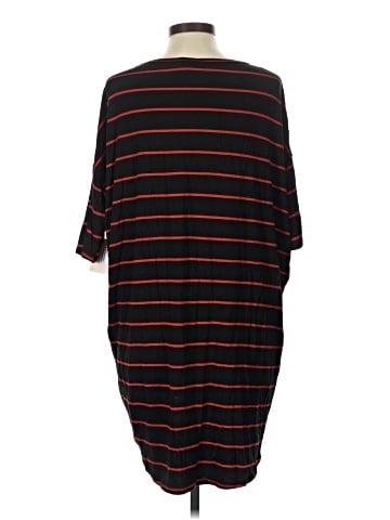Lularoe 3/4 Sleeve T-Shirt (view 2)