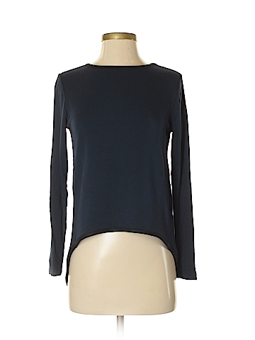 Capote Long Sleeve Top - front