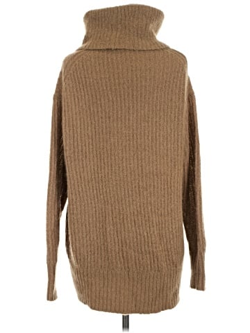 Everlane Turtleneck Sweater (view 2)