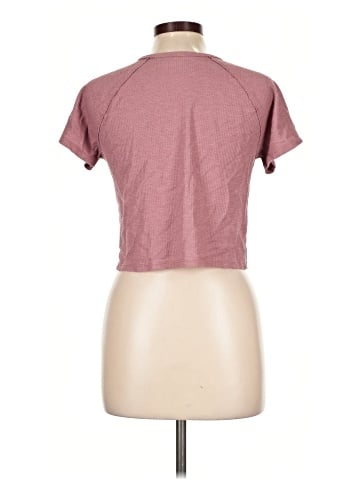 American Eagle Outfitters Short Sleeve T-Shirt (view 2)