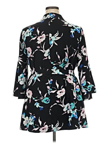 Lane Bryant 3/4 Sleeve T-Shirt (view 2)