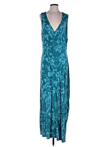 Croft & Barrow Cocktail Dress (view 1)
