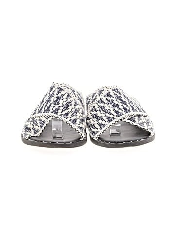 Universal Thread Sandals (view 2)