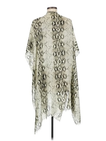 Do Everything in Love Kimono (view 2)